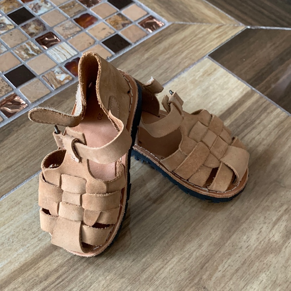 Zara Leather fisherman sandals sandy brown